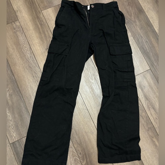 BLACK COTTON ON CARGOS - Picture 1 of 2
